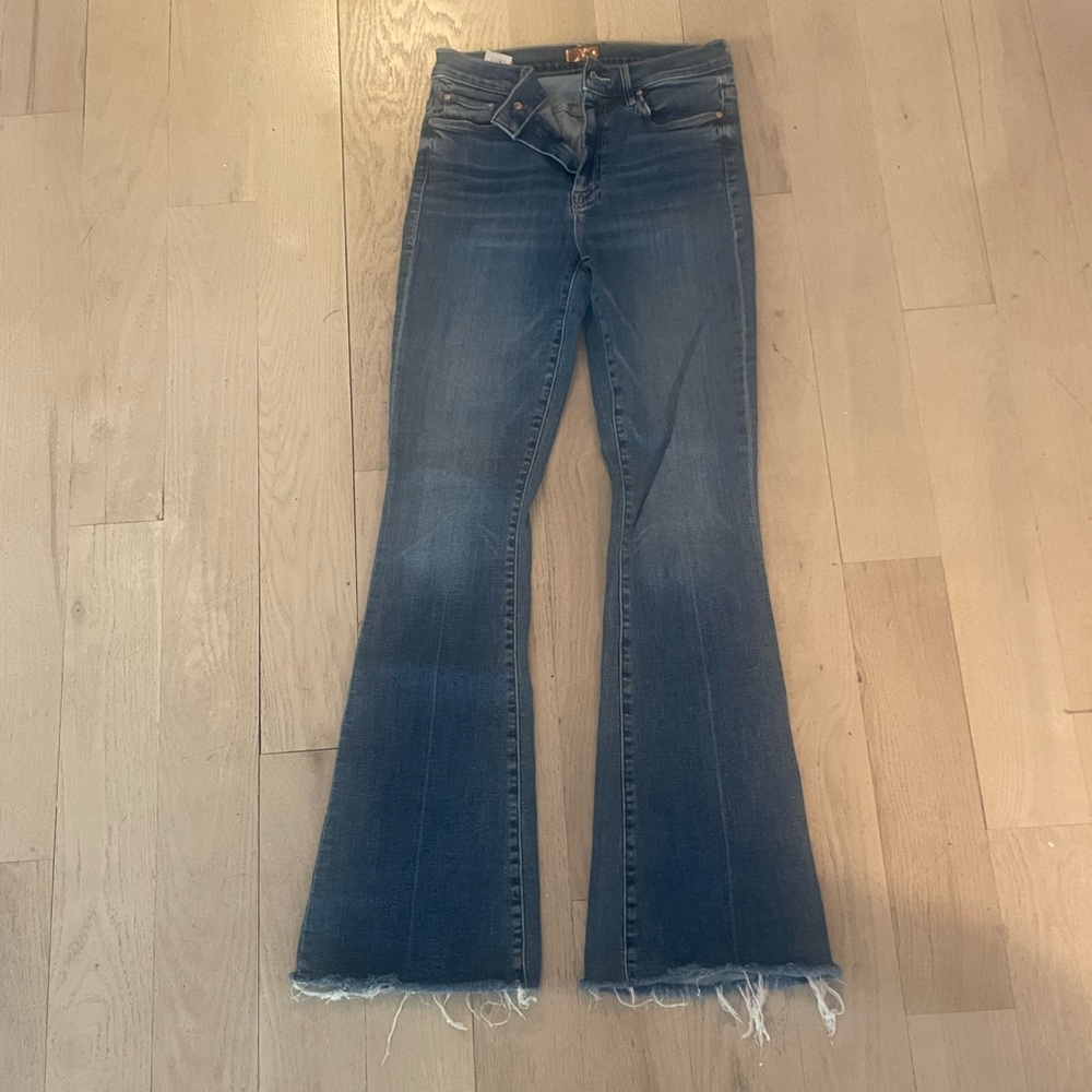 Mother Jeans Weekend Fray